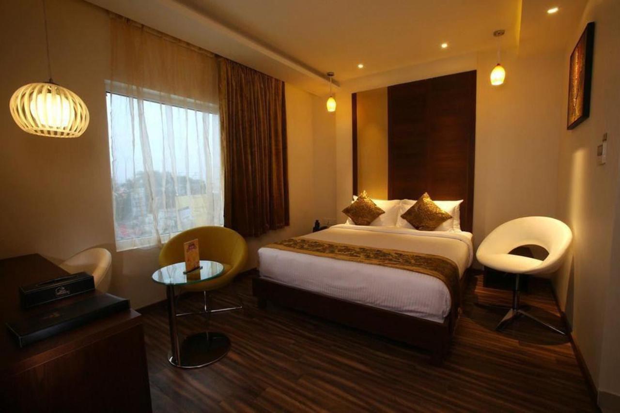 Jagadish Brigade Hotel Bangalore Eksteriør bilde